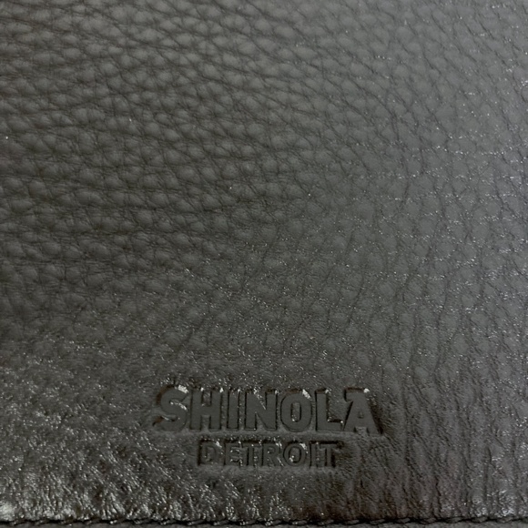SHINOLA DETROIT LEATHER IPAD MINI / MED. JOURNAL TWO OPTIONS - Picture 12 of 14